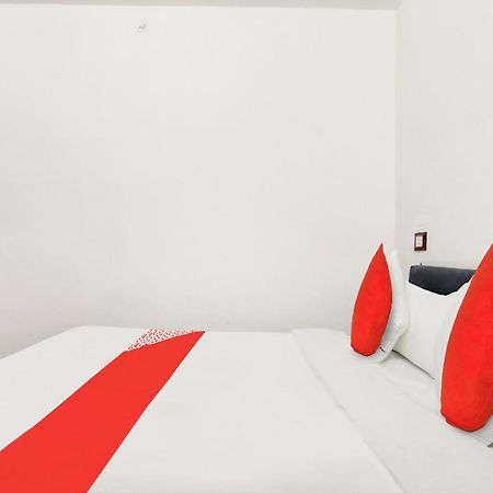 Oyo Flagship Hotel Shree United Indore Esterno foto