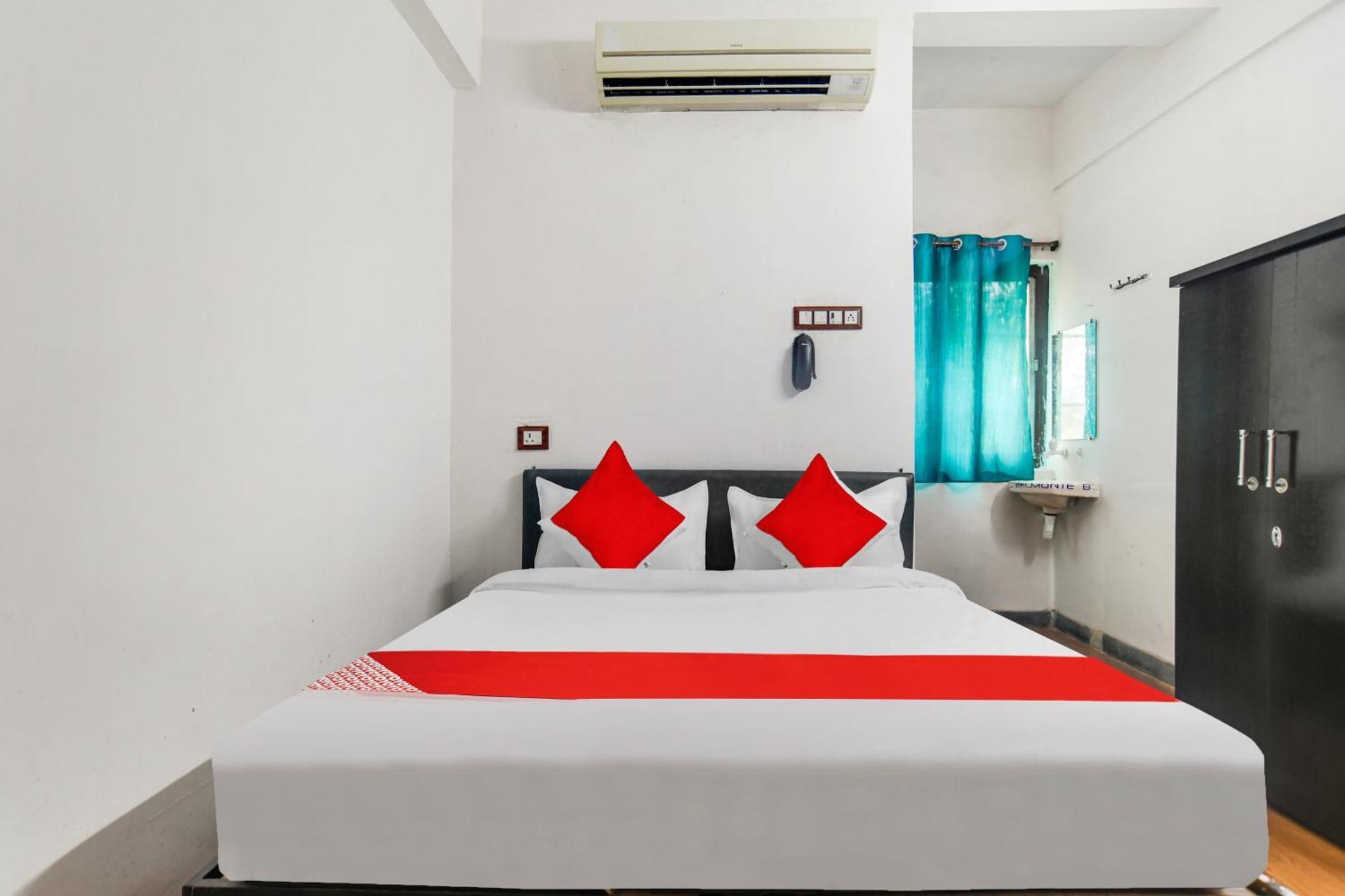 Oyo Flagship Hotel Shree United Indore Esterno foto