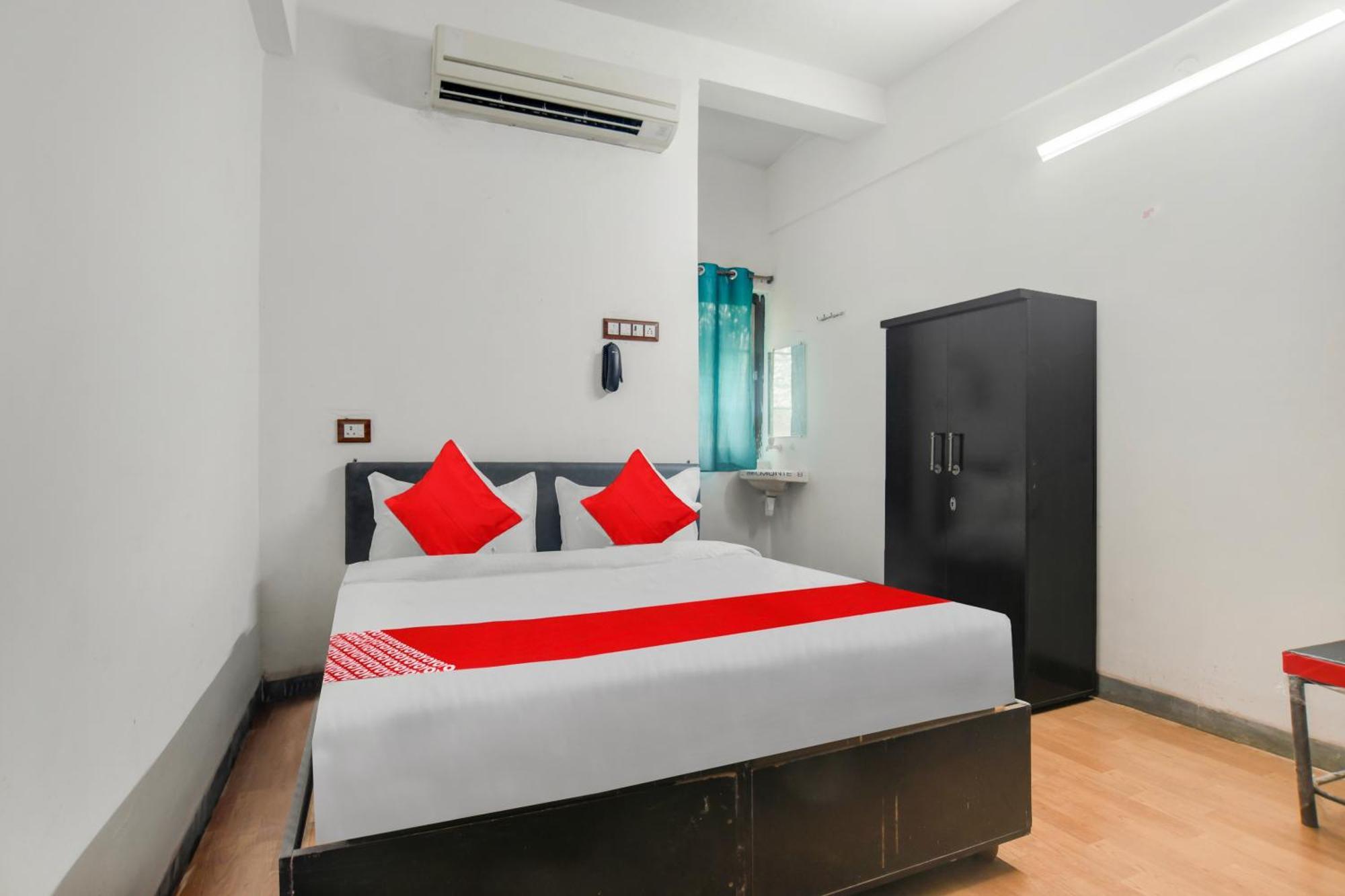 Oyo Flagship Hotel Shree United Indore Esterno foto