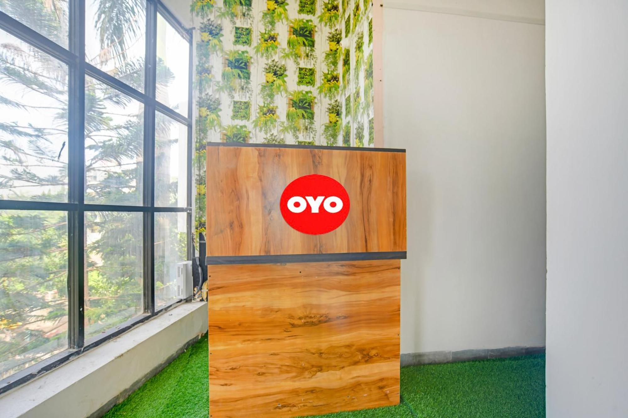 Oyo Flagship Hotel Shree United Indore Esterno foto