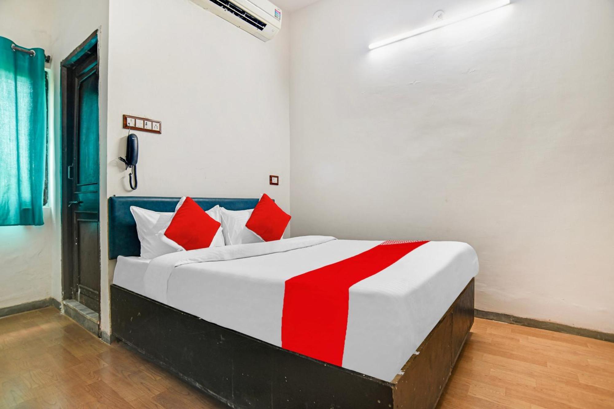 Oyo Flagship Hotel Shree United Indore Esterno foto