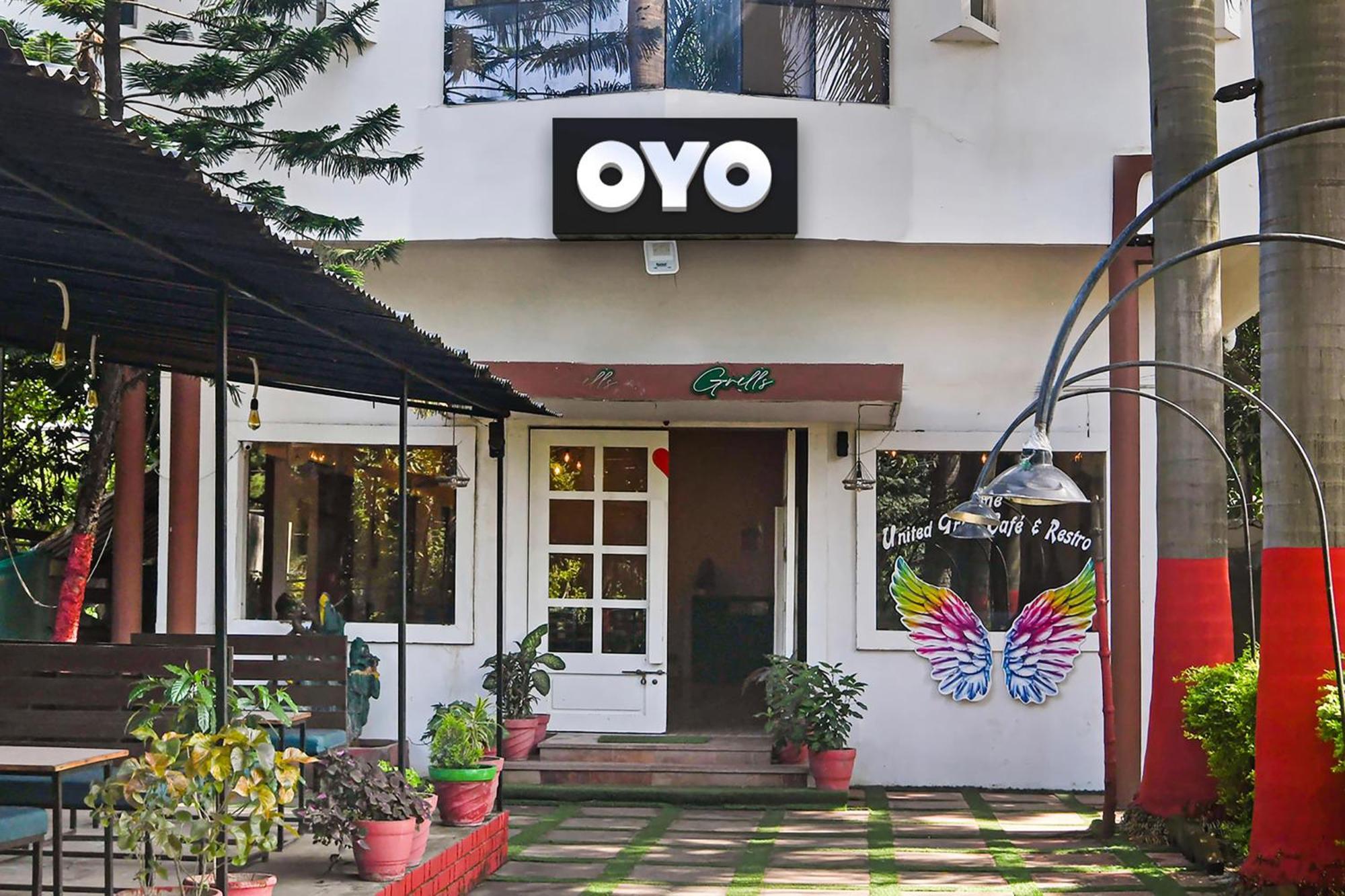Oyo Flagship Hotel Shree United Indore Esterno foto